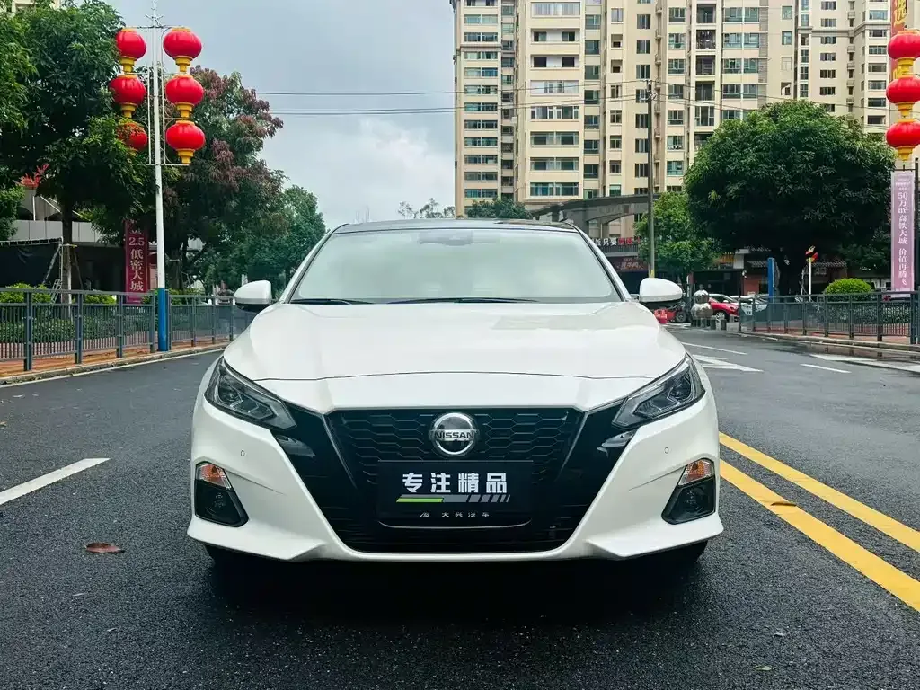 Nissan Teana — фото 2