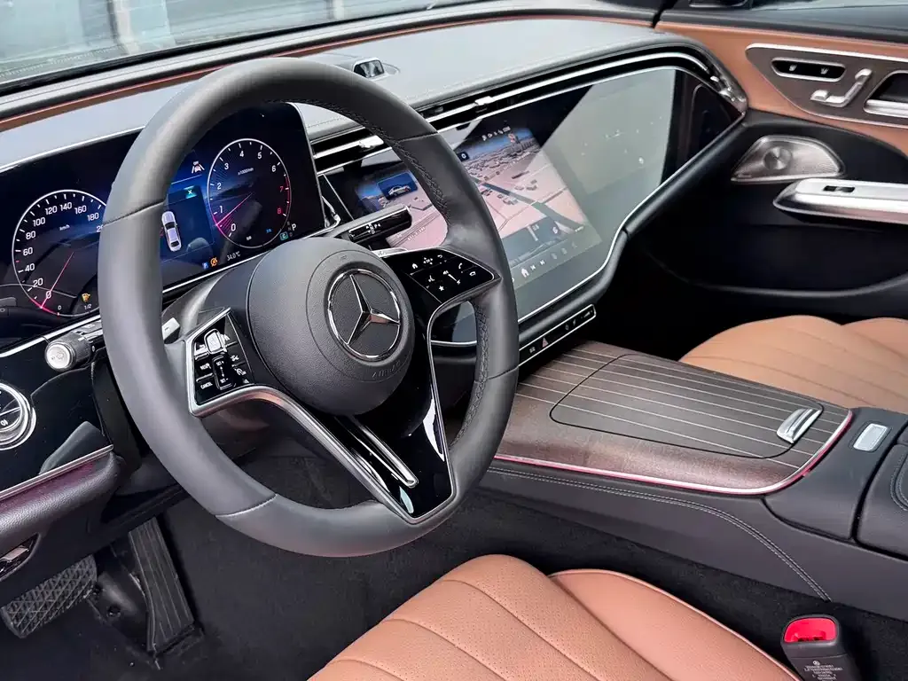 Mercedes-Benz E-Class 2024 из CN, фото 9