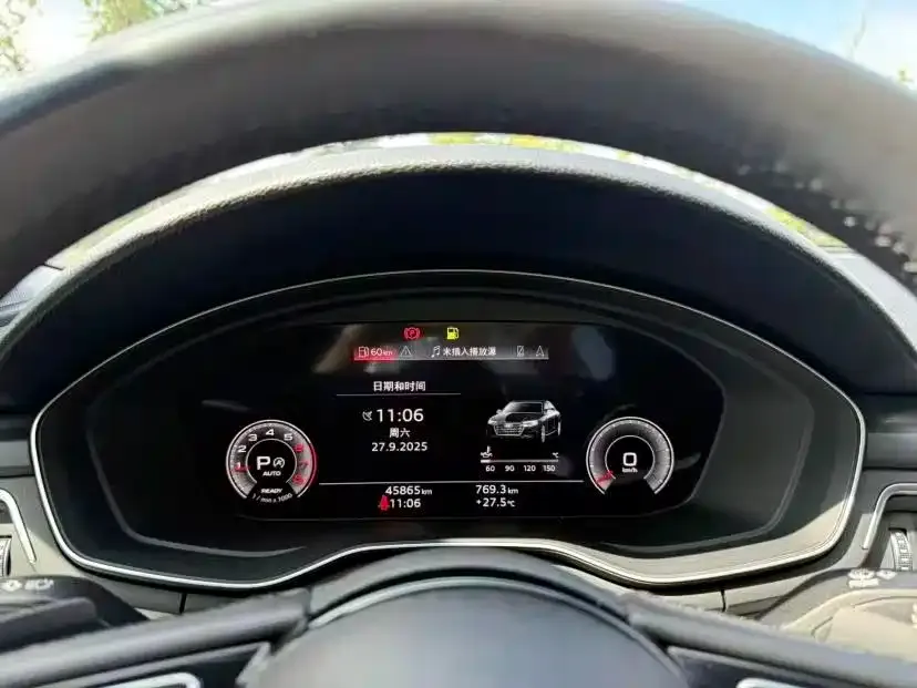 Audi A4L 2022 из CN, фото 5