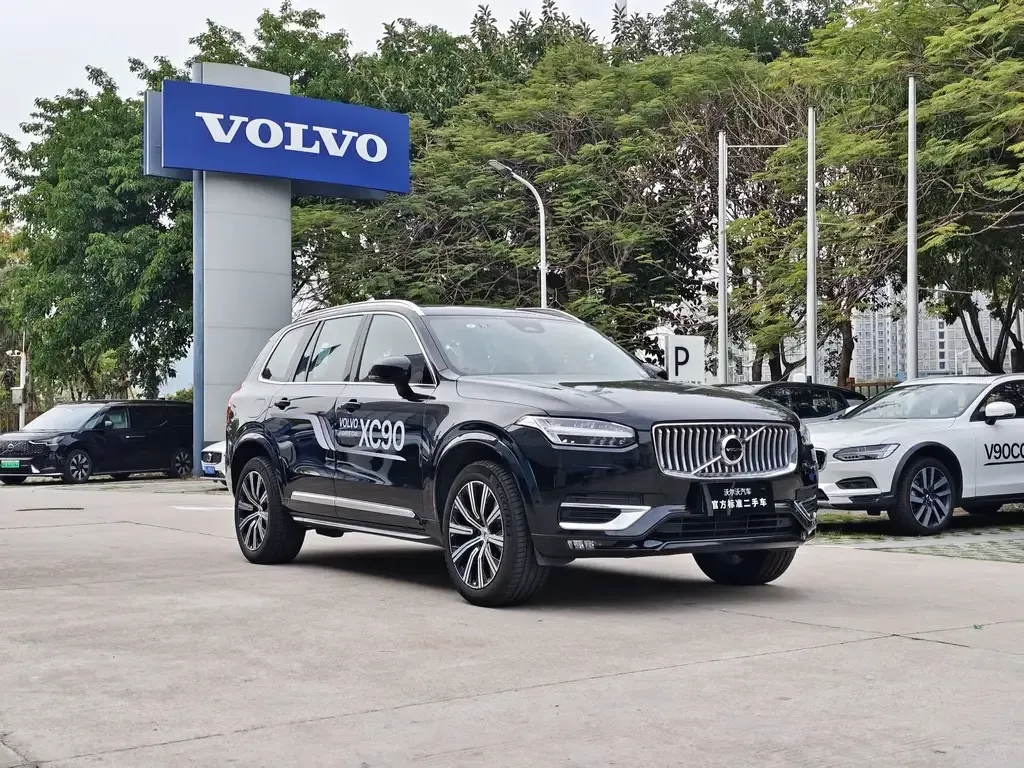 Volvo XC90 — фото 3