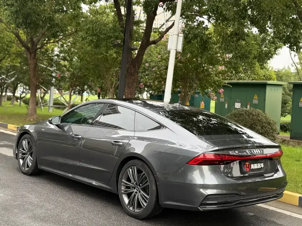 Audi A7 2022 из CN, фото 4