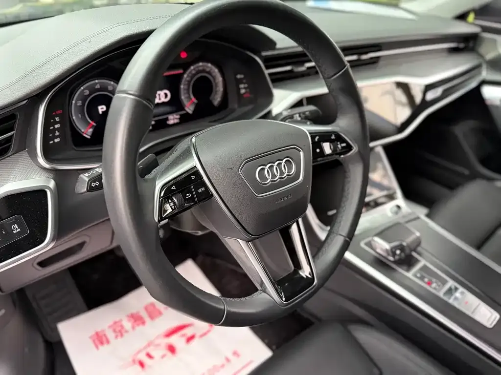 Audi A7 2022 из CN, фото 7