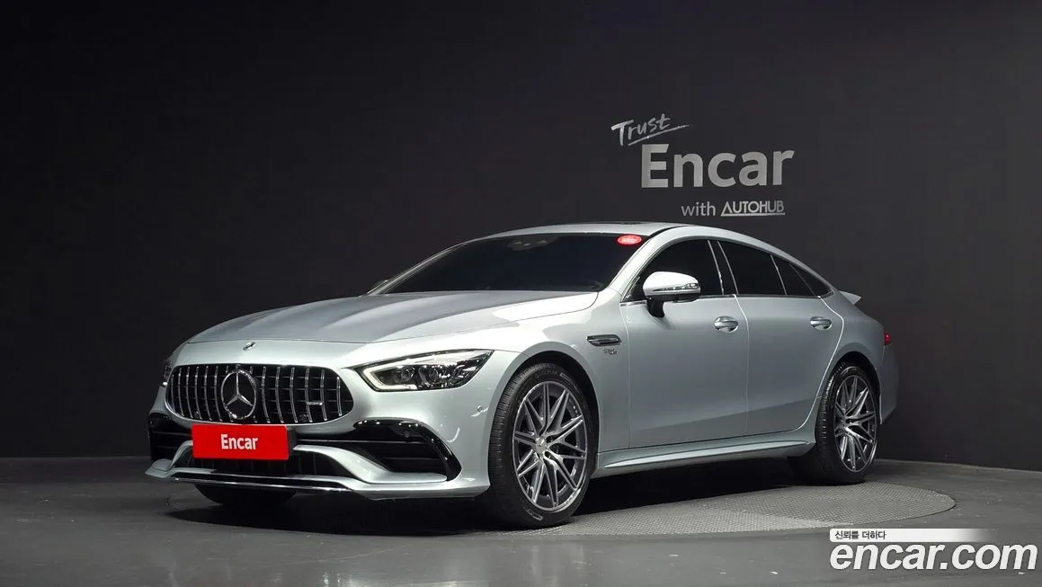 Mercedes-Benz AMG GT — фото 1