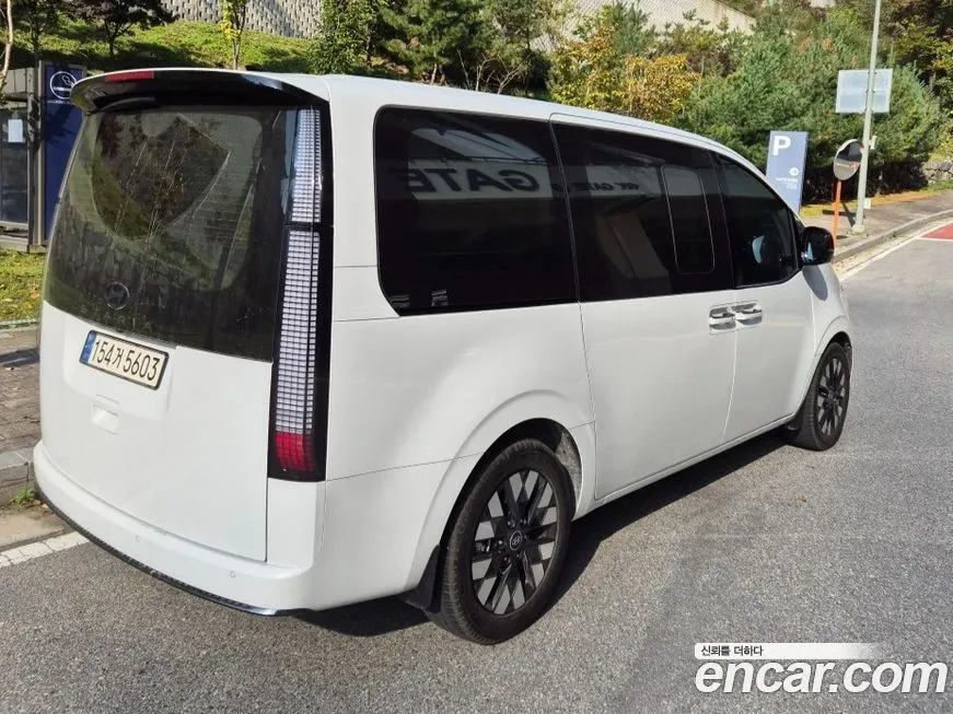 Hyundai Staria — фото 2