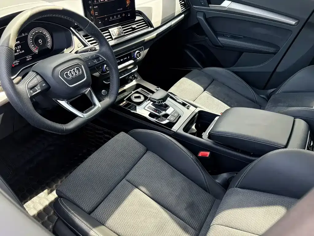 Audi Q5L Sportback 2022 из CN, фото 10