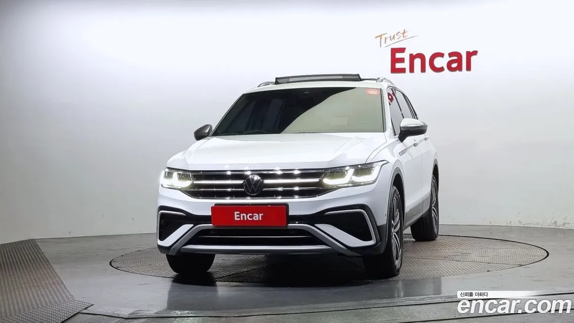 Volkswagen Tiguan — фото 3