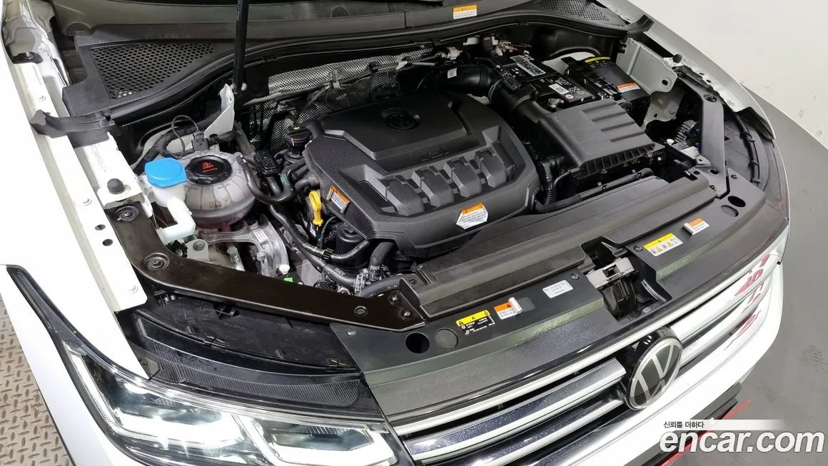 Volkswagen Tiguan — фото 6