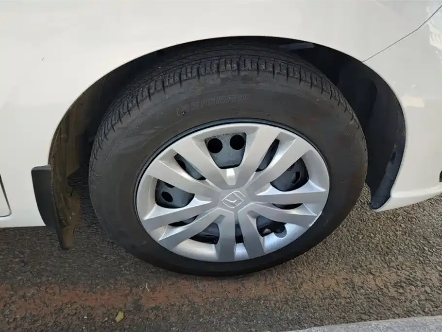 Honda Fit — фото 6