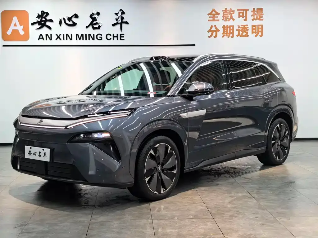 BYD Tang L — фото 1