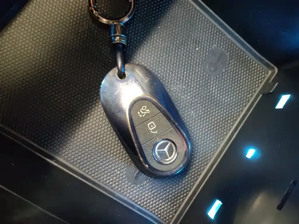 Mercedes-Benz C-Class 2024 из CN, фото 9