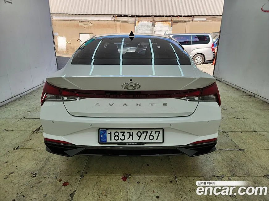 Hyundai AVANTE — фото 3