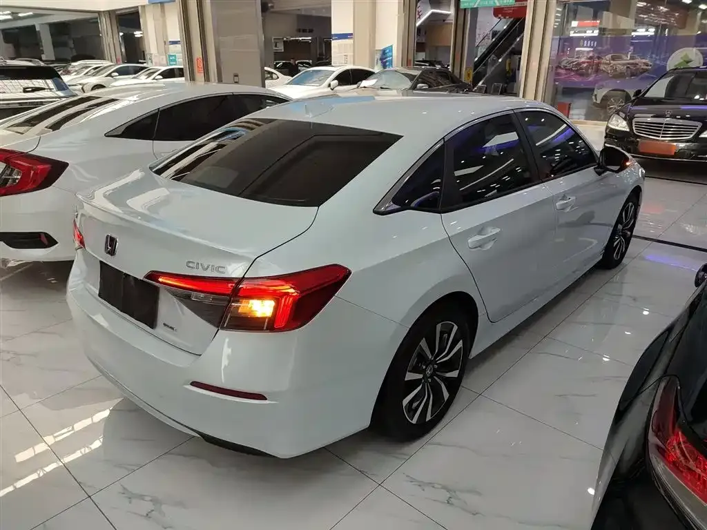 Honda Civic 2023 из CN, фото 9