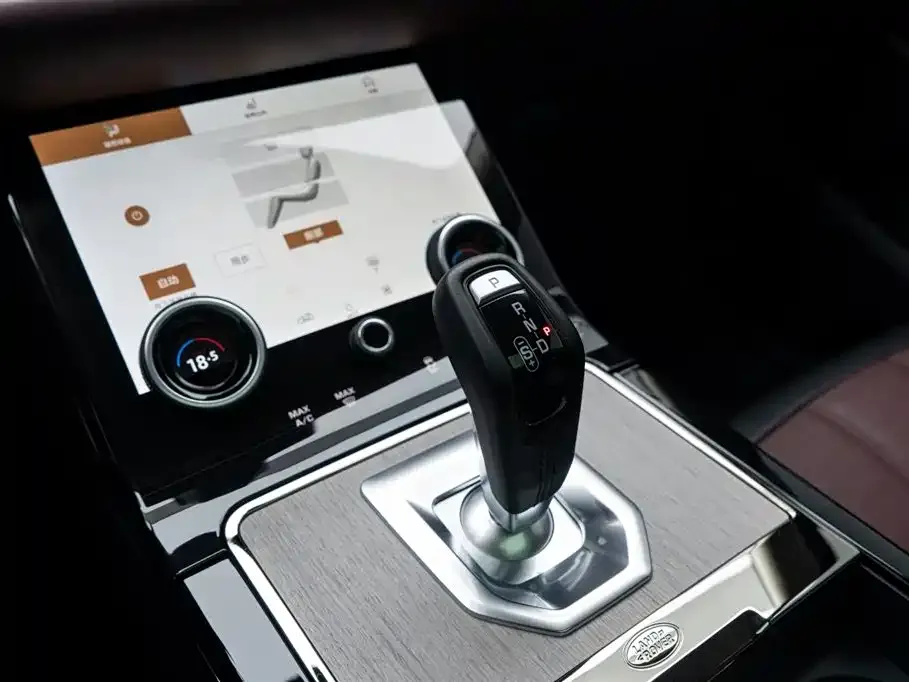 Land Rover Evoque 2024 из CN, фото 10