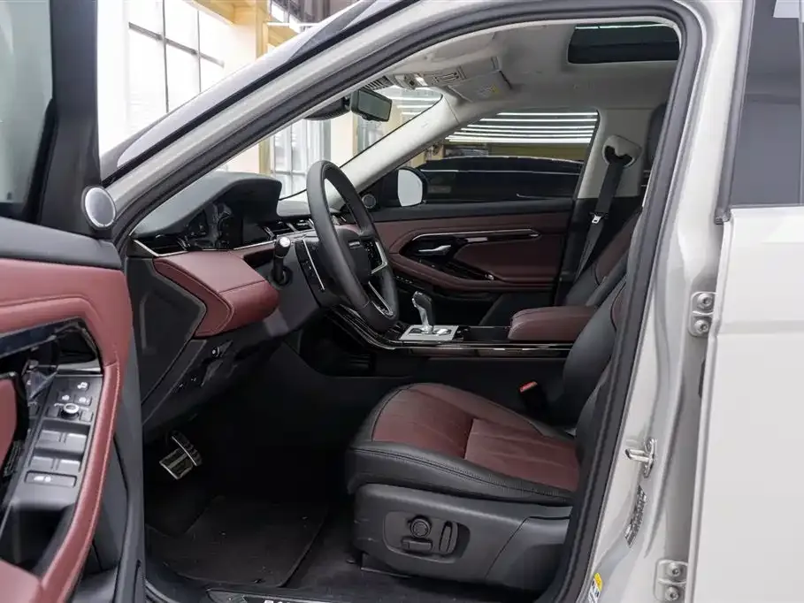 Land Rover Evoque 2024 из CN, фото 4