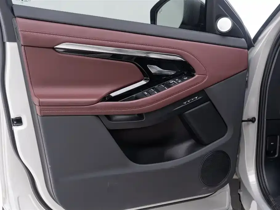Land Rover Evoque 2024 из CN, фото 6