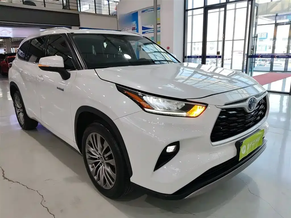 Toyota Highlander 2024 из CN, фото 4