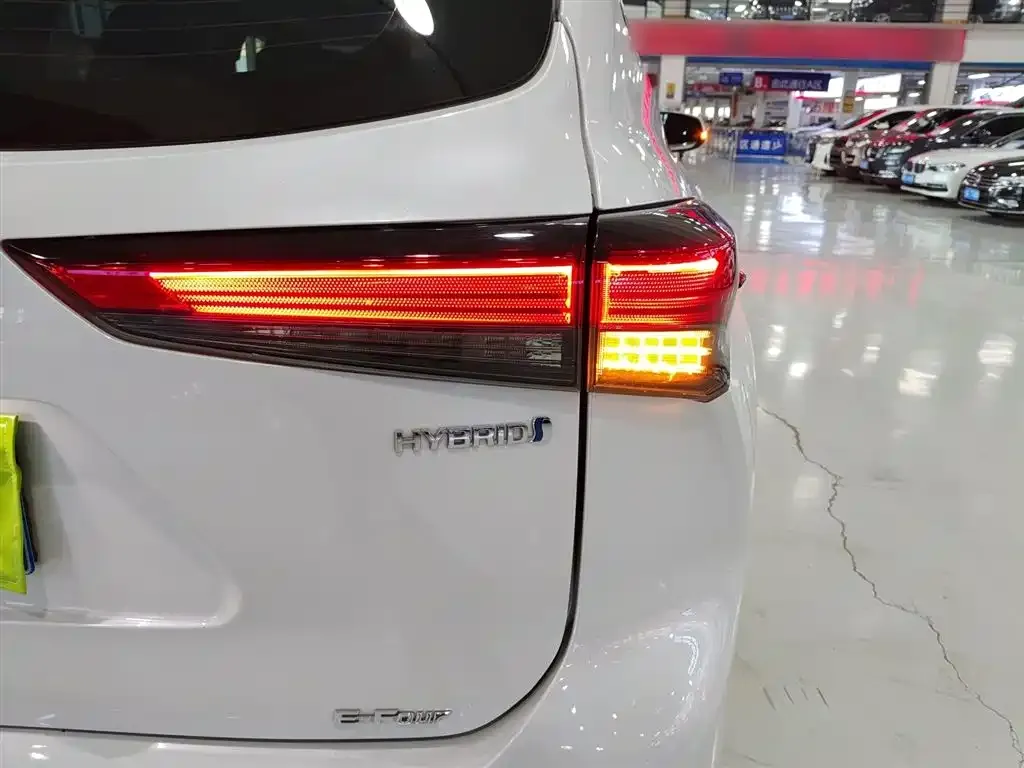 Toyota Highlander 2024 из CN, фото 8