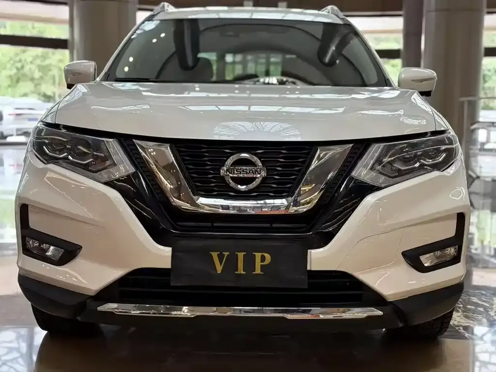Nissan X-Trail 2023 из CN, фото 2