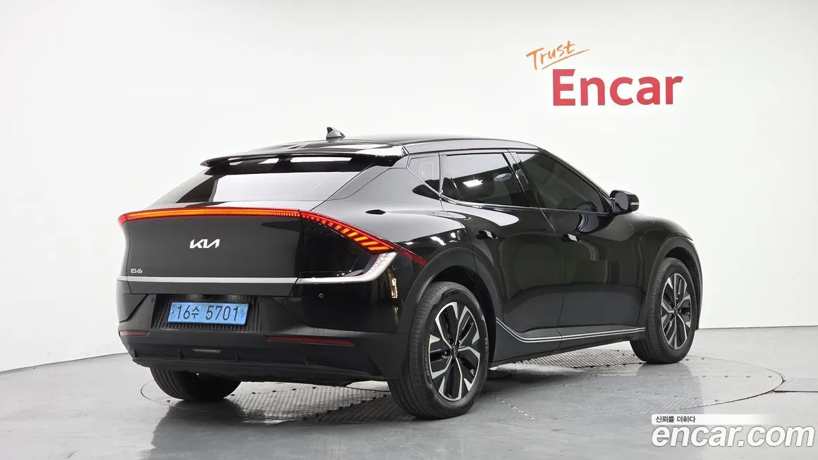 Kia EV6 — фото 2