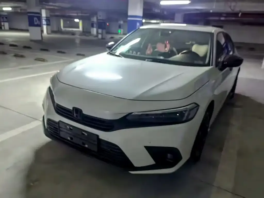 Honda Civic — фото 1