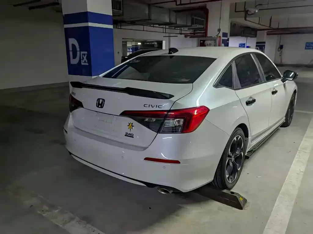 Honda Civic — фото 5