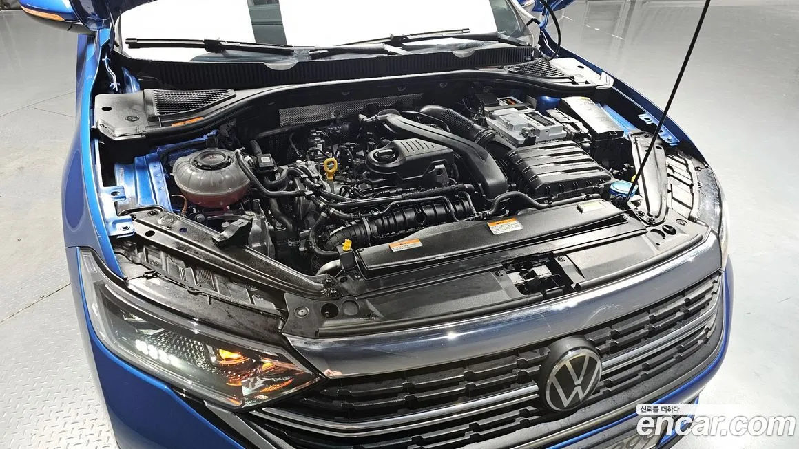 Volkswagen Jetta — фото 6