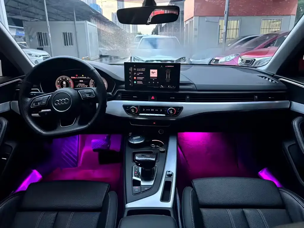 Audi A4L 2022 из CN, фото 5