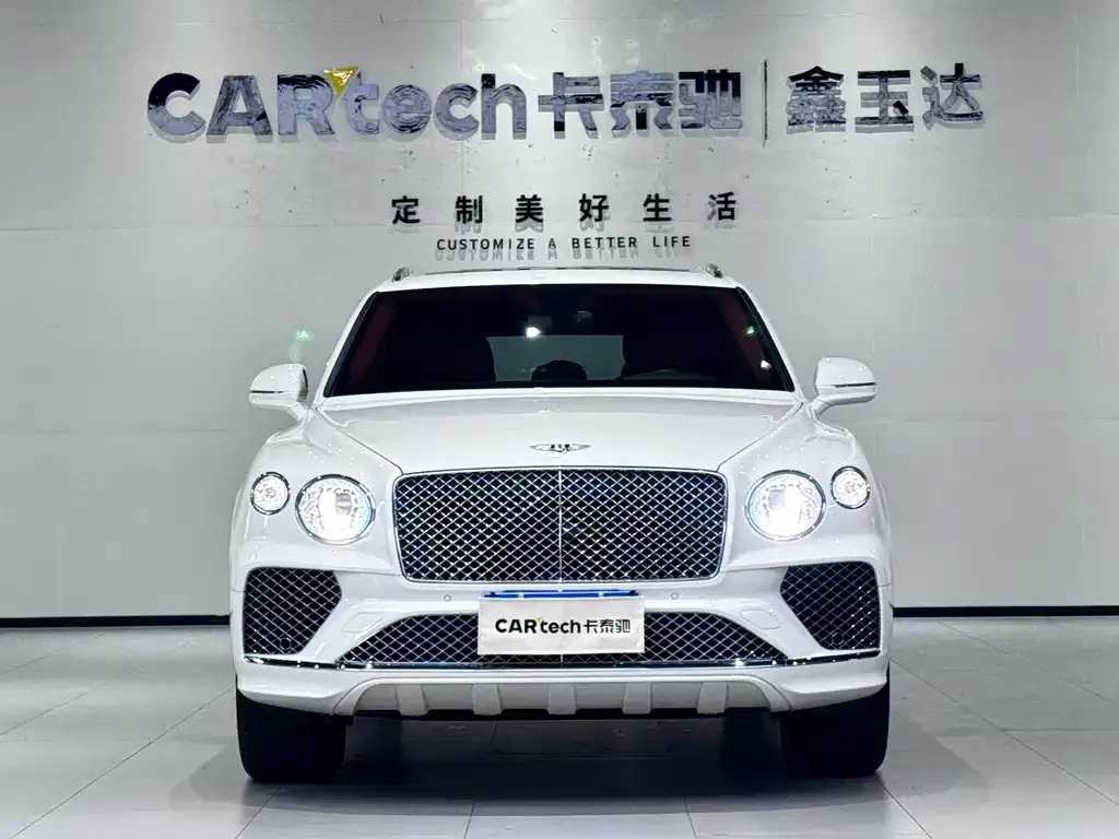 Bentley Bentayga 2024 из CN, фото 2