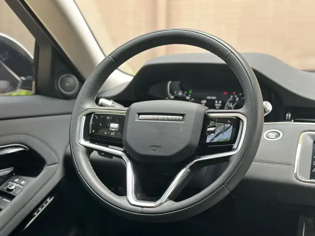 Land Rover Evoque PHEV 2023 из CN, фото 7