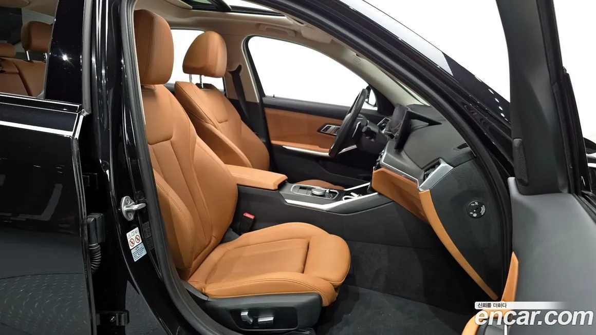 BMW 3-Series 2023 из KR, фото 10