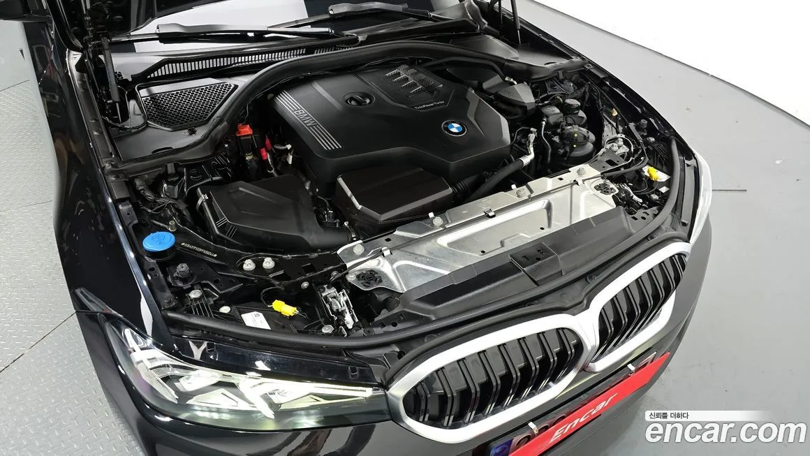 BMW 3-Series 2023 из KR, фото 6