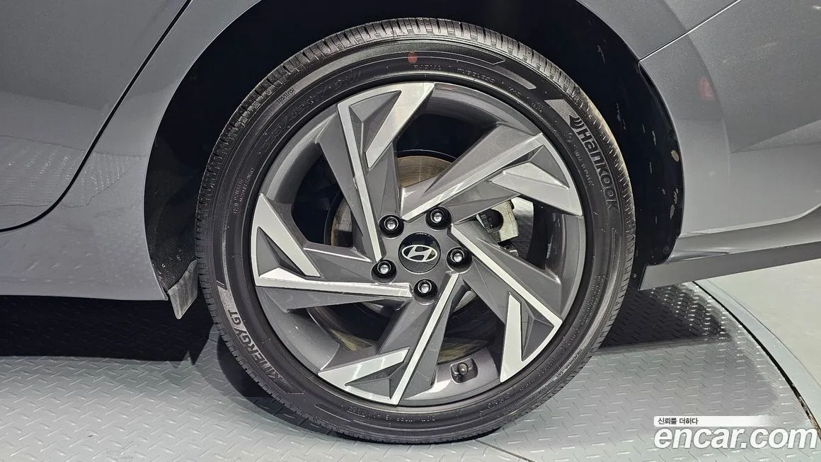 Hyundai AVANTE — фото 5