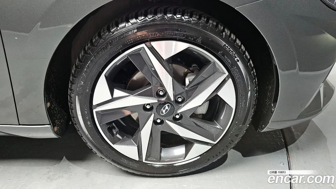 Hyundai AVANTE — фото 5