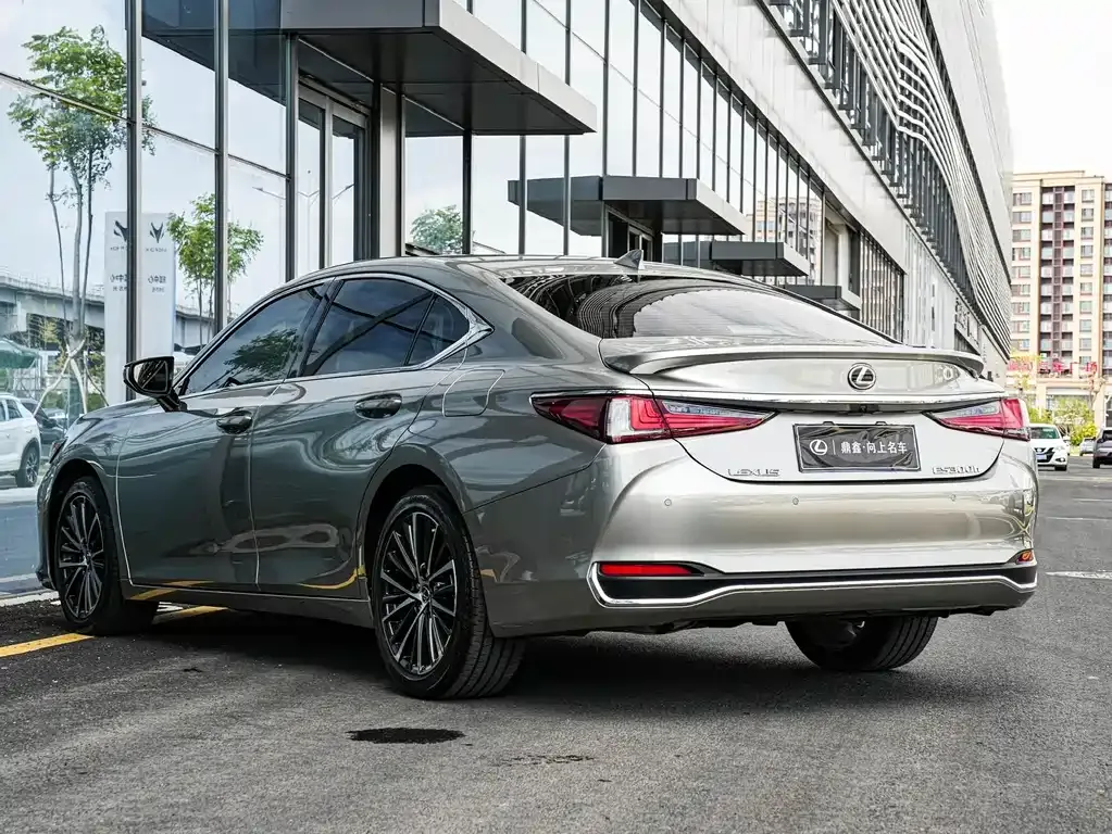 Lexus ES 2024 из CN, фото 6