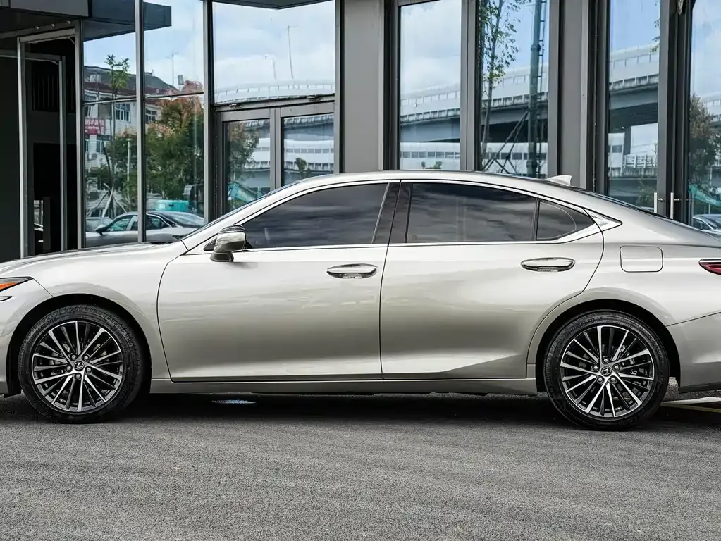 Lexus ES 2024 из CN, фото 7