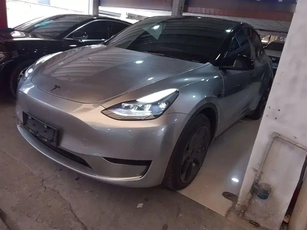 Tesla Model Y — фото 2