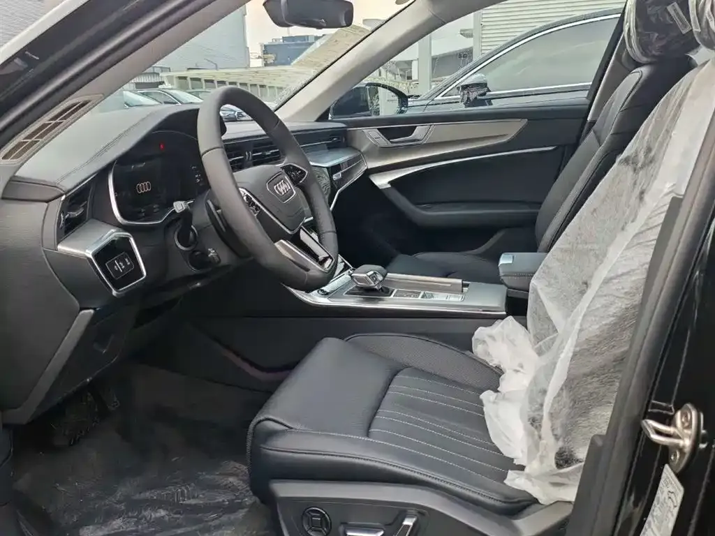 Audi A6L 2025 из CN, фото 4