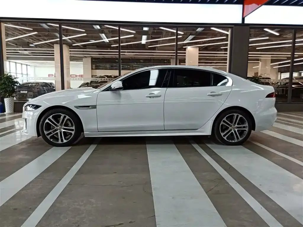 Jaguar XEL 2024 из CN, фото 8