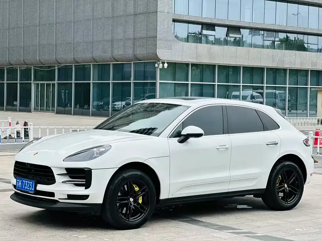 Porsche Macan — фото 1
