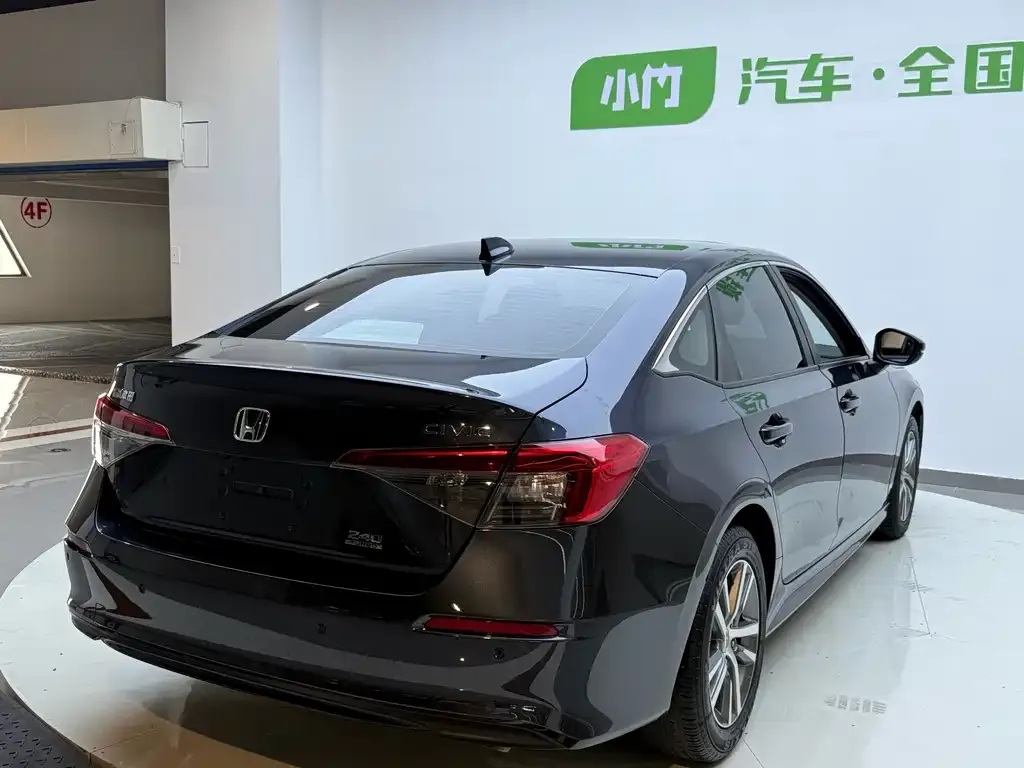 Honda Civic — фото 5