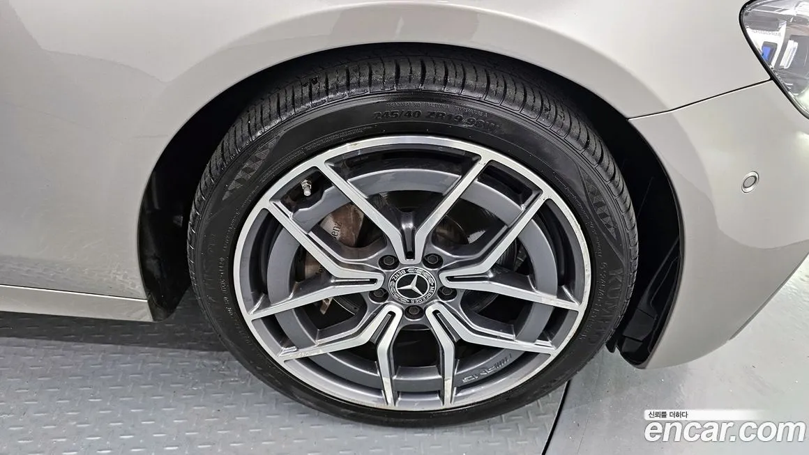 Mercedes-Benz E-Class 2021 из KR, фото 5