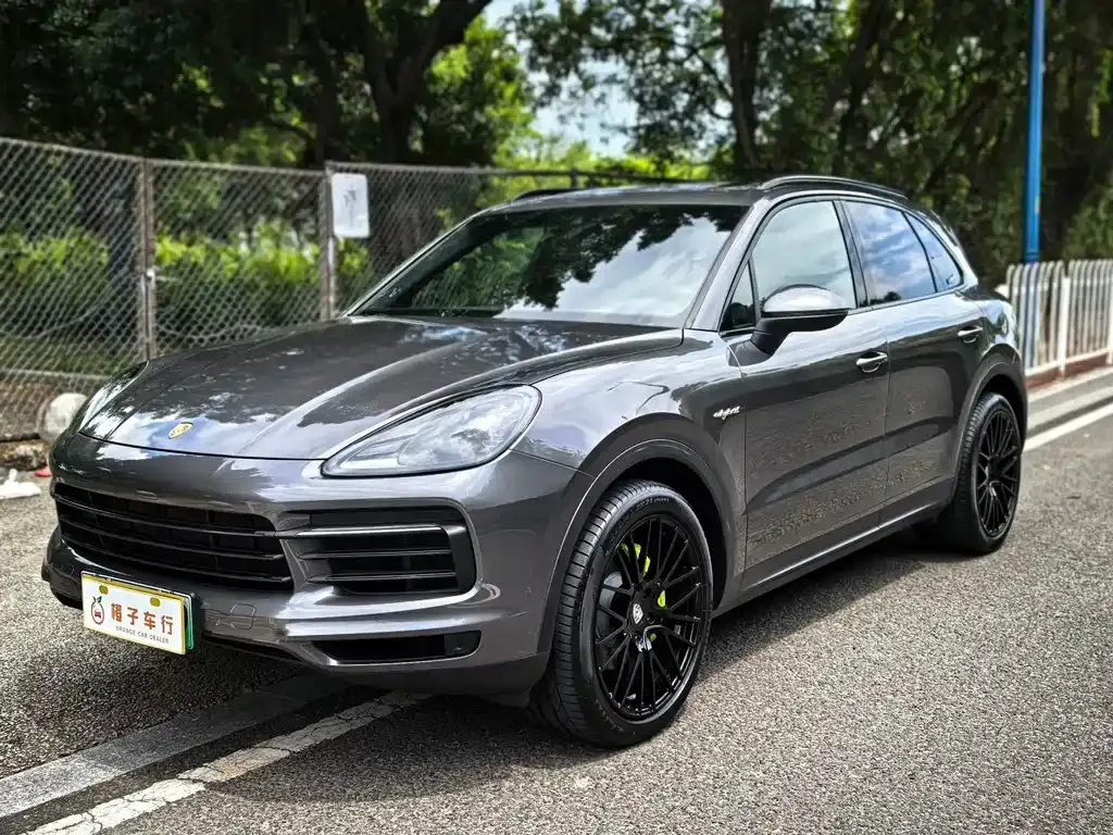 Porsche Cayenne Hybrid 2023 из CN, фото 1