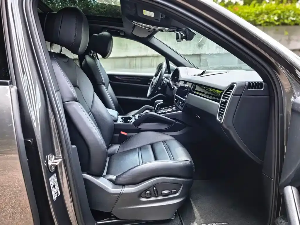 Porsche Cayenne Hybrid 2023 из CN, фото 10