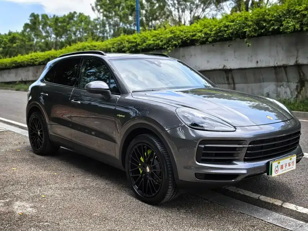 Porsche Cayenne Hybrid 2023 из CN, фото 3