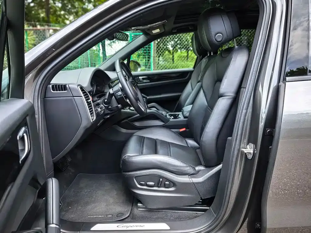 Porsche Cayenne Hybrid 2023 из CN, фото 9