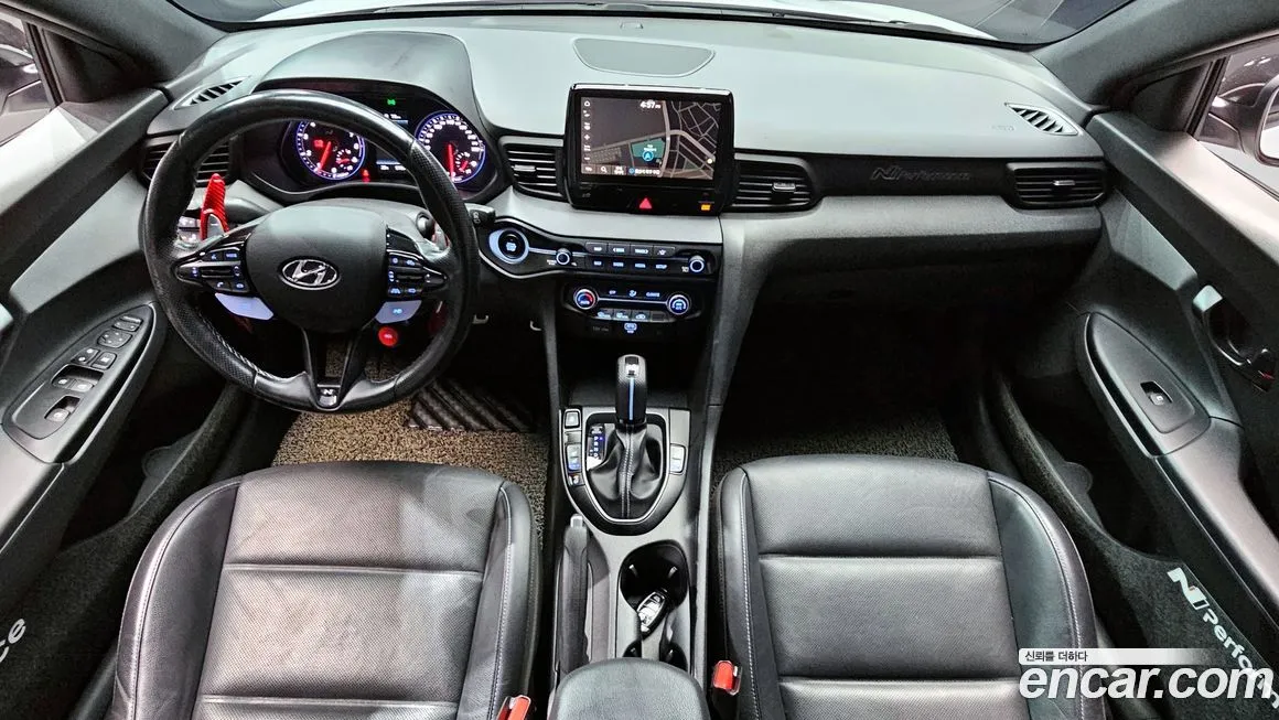 Hyundai Veloster — фото 7