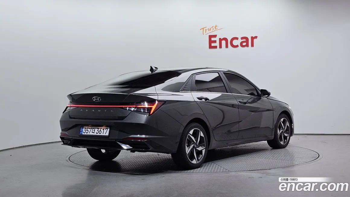 Hyundai AVANTE — фото 2