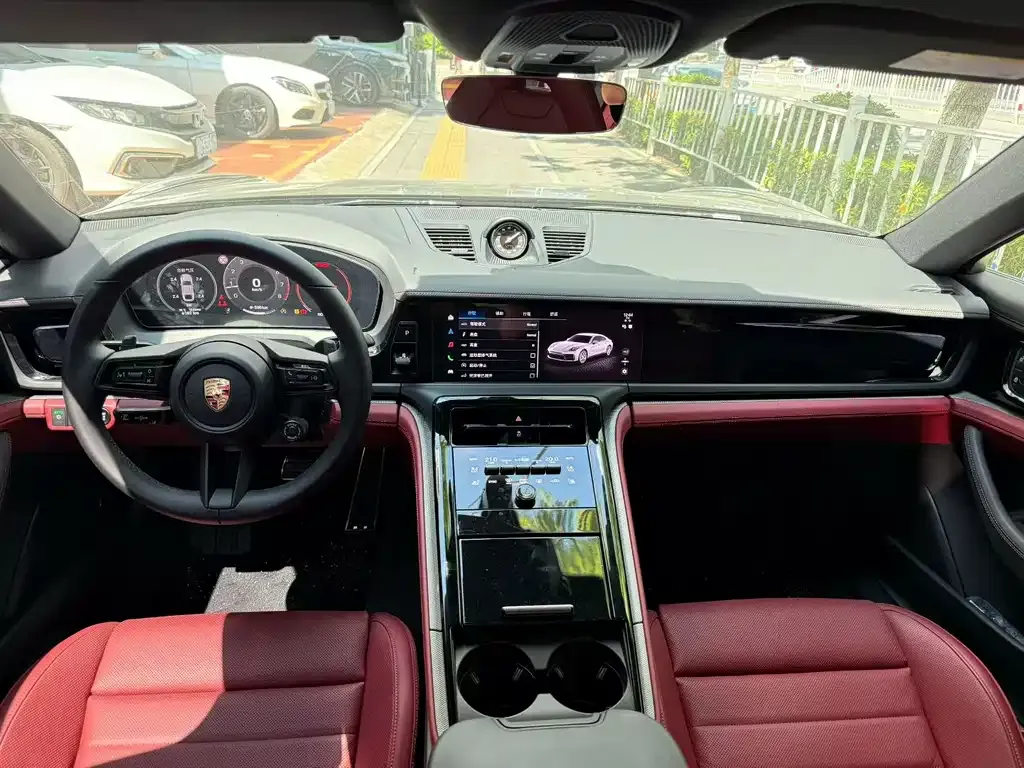 Porsche Panamera 2025 из CN, фото 4