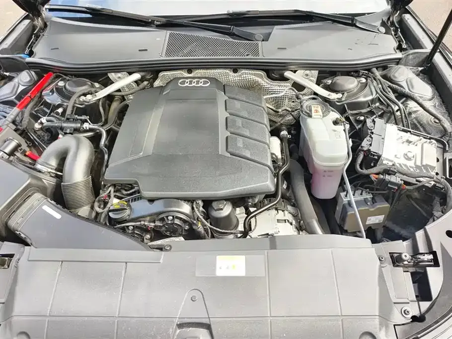 Audi A6L 2021 из CN, фото 10