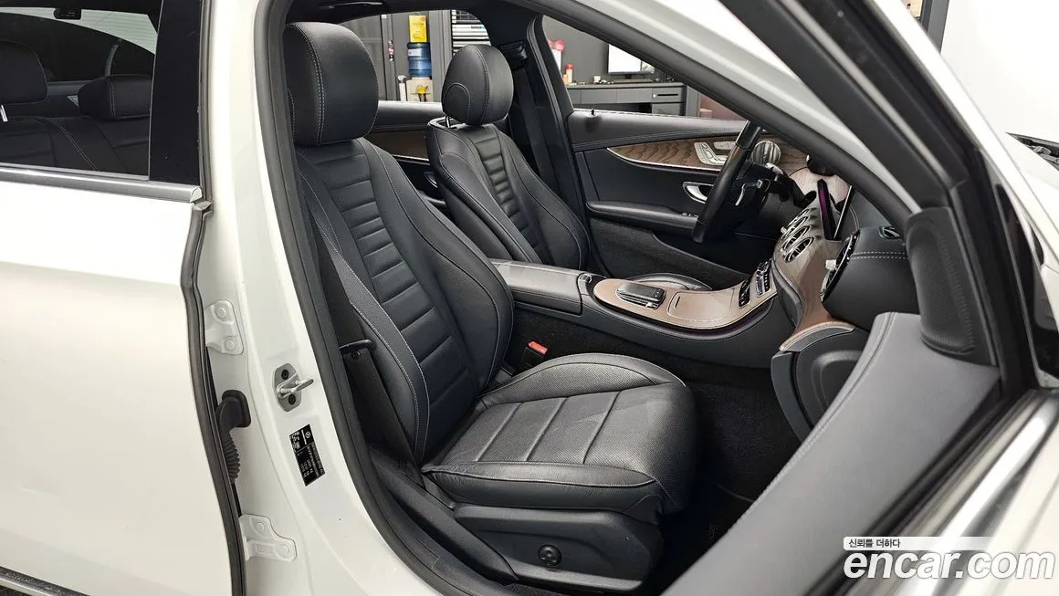 Mercedes-Benz E-Class 2022 из KR, фото 10